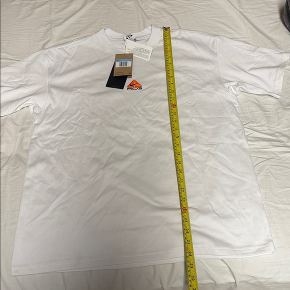 Nike ACG Shirt Size Medium - Picture 7 of 8